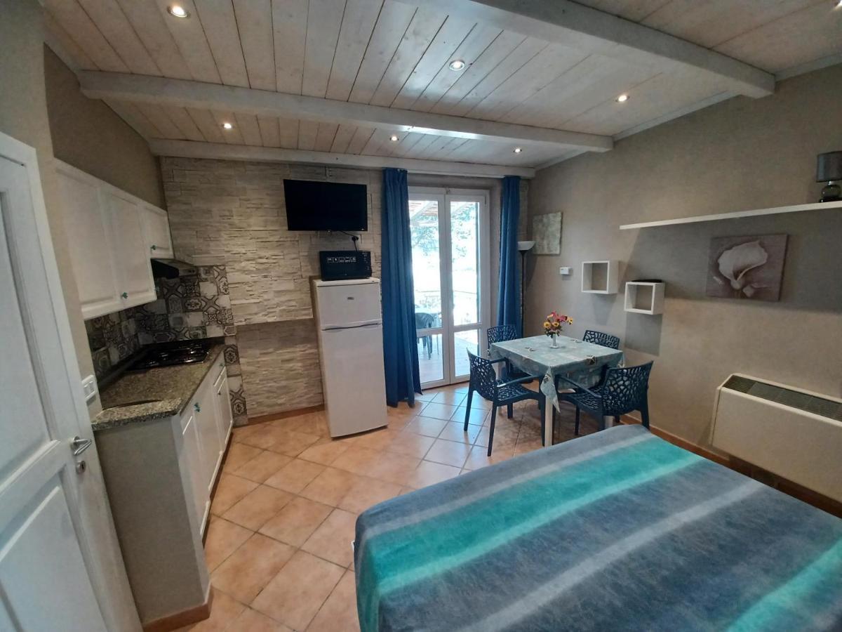 Vacanzamaredue 2 Residence Марина-ди-Кампо Экстерьер фото