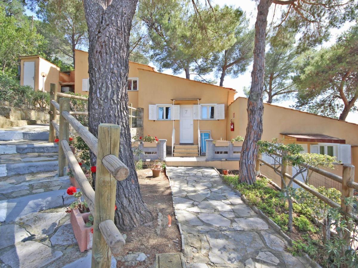Vacanzamaredue 2 Residence Марина-ди-Кампо Экстерьер фото